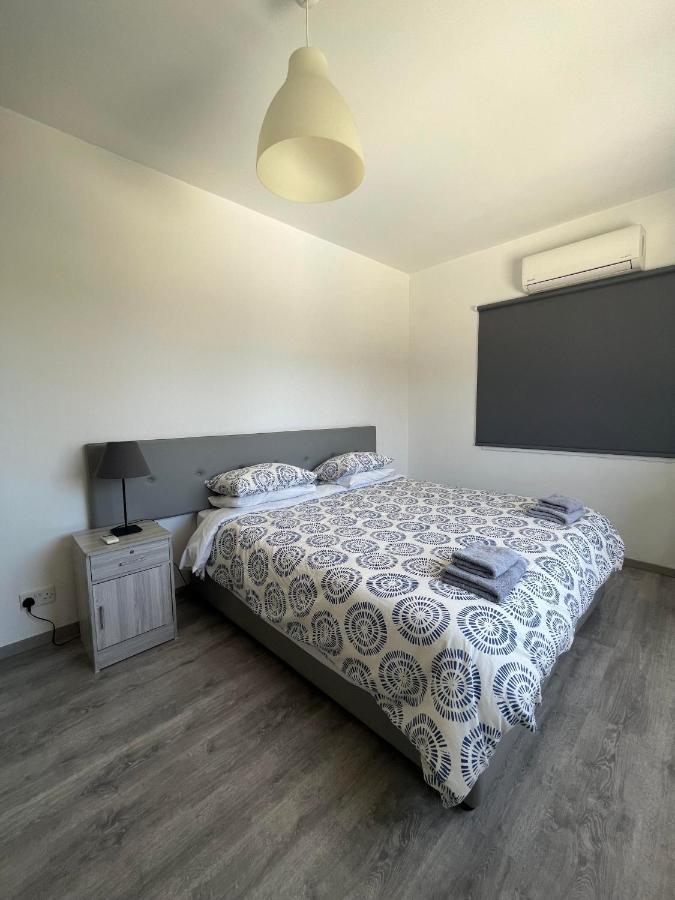 Polyxeni Hotel Apartments 레메소스 외부 사진